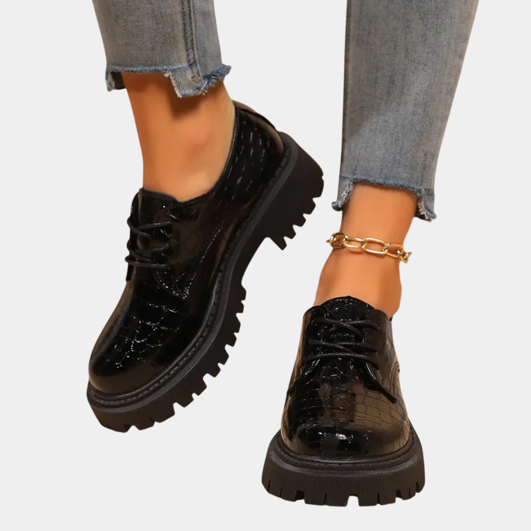 Isla | Contemporary Derby Shoes in Patent Leather