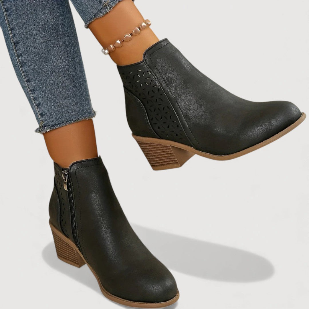 Ella | SUPPORTIVE ANKLE BOOTS