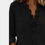 Poppy | Blouse with V-neck and delicate ruffles
