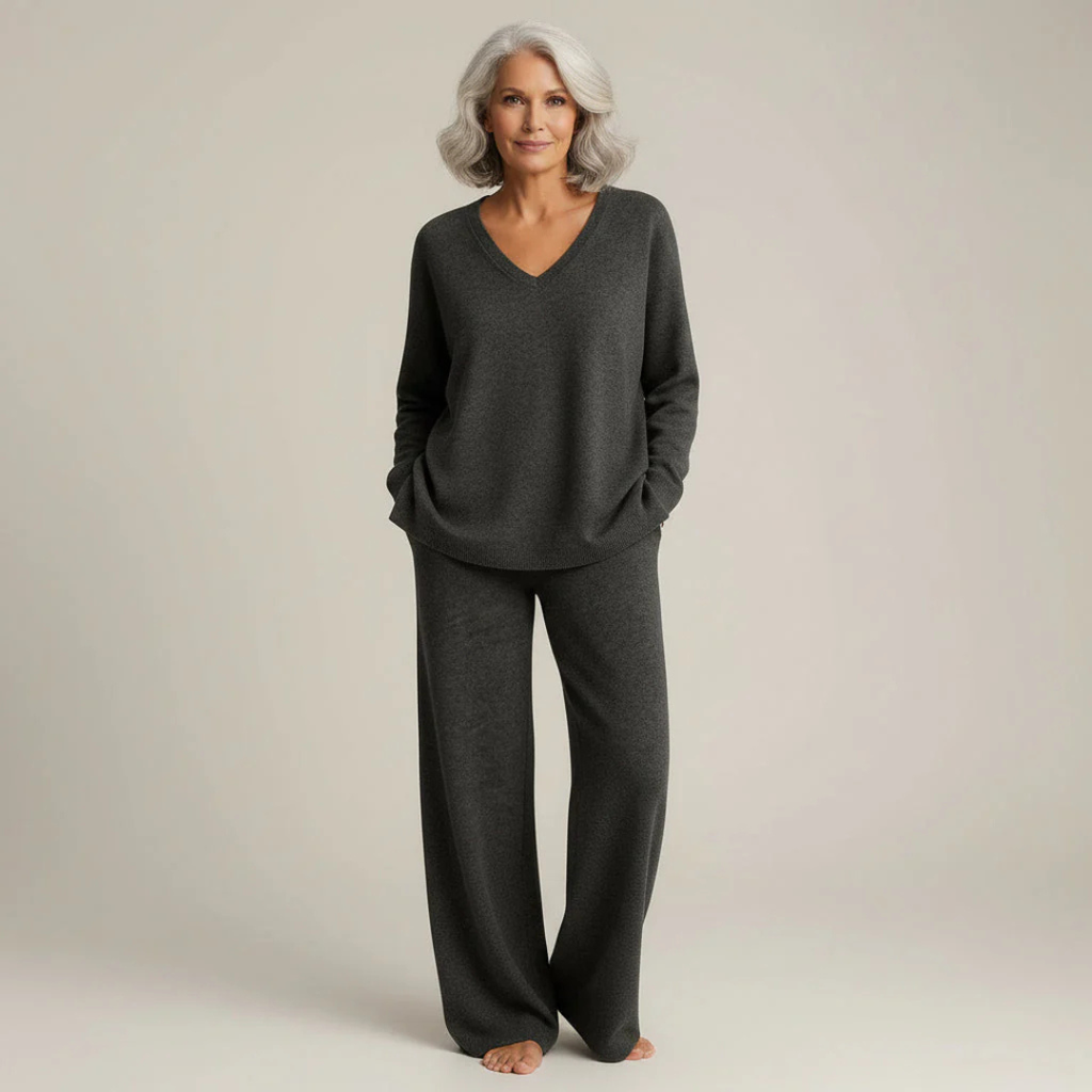 Clara | Elegant Comfortable Set