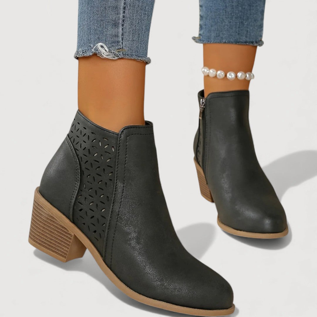 Ella | SUPPORTIVE ANKLE BOOTS