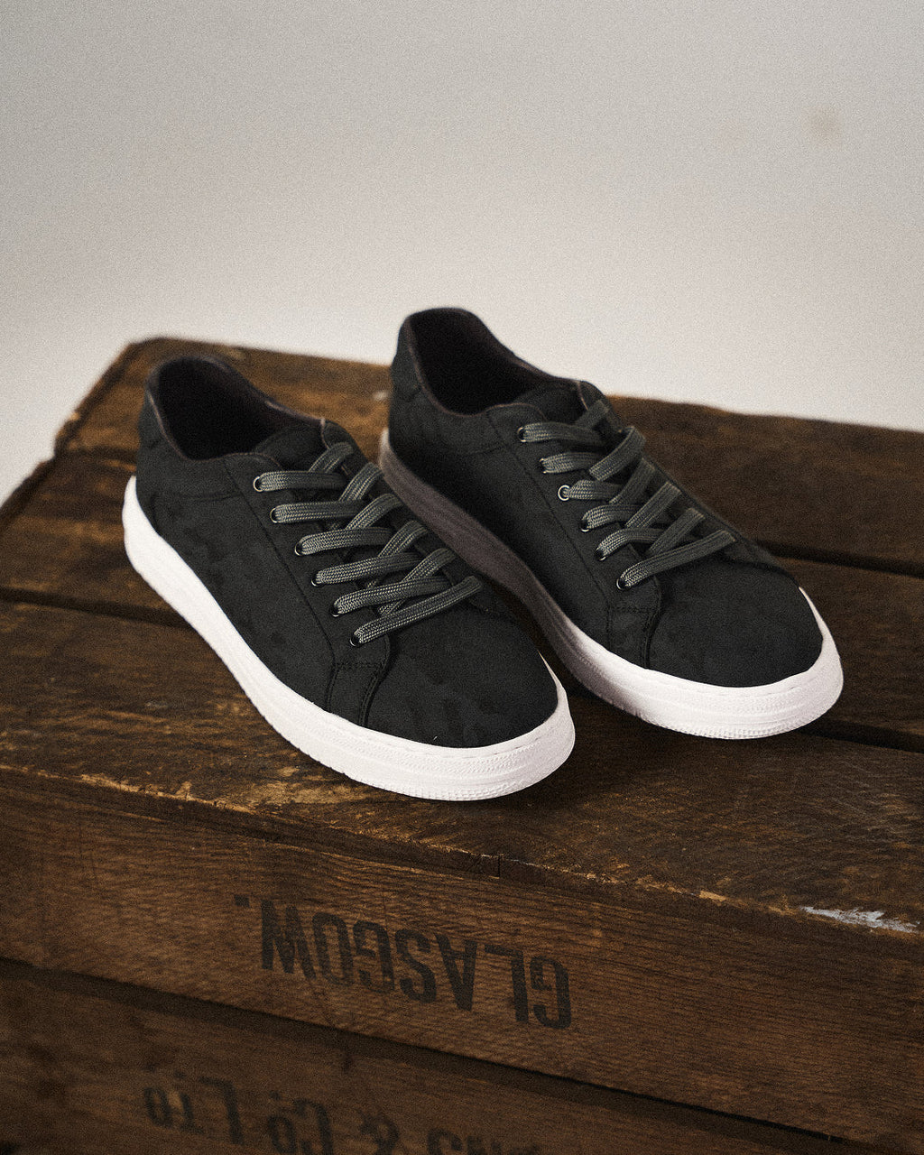 Thomas | Classic Sneaker