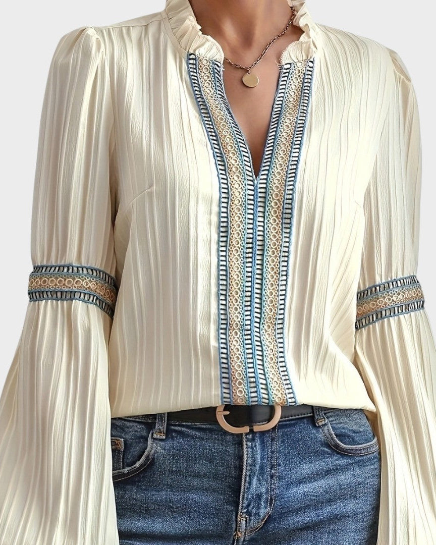 Penelope | Vintage Blouse with V-Neck