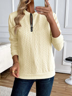 Textured Zipper Sweatshirt – Stylish & Comfy eua